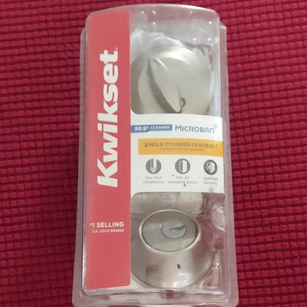 NIB Kwikset Deadbolt Brushed Aluminim